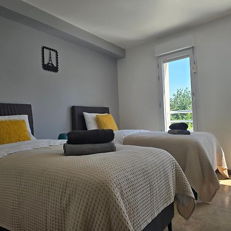Appart'City Village Trappes Rum bild